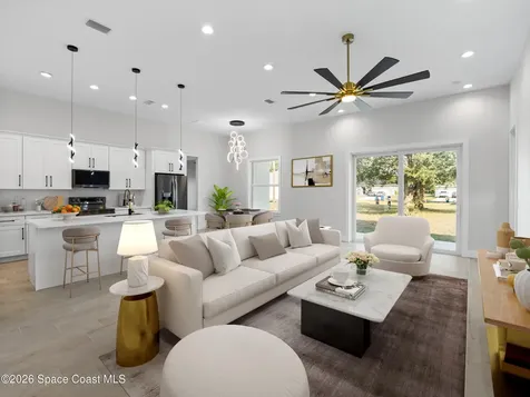 2725 Fields Avenue SE Palm Bay FL 32909