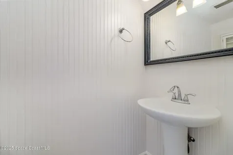 1800 S Orlando Avenue Cocoa Beach FL 32931