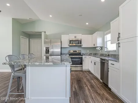 756 18th Place SW Vero Beach FL 32962