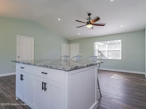 756 18th Place SW Vero Beach FL 32962