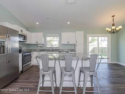 756 18th Place SW Vero Beach FL 32962