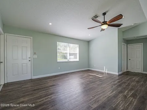 756 18th Place SW Vero Beach FL 32962