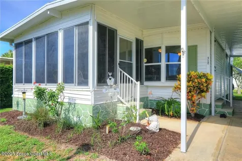 912 Oriole Circle Barefoot Bay FL 32976