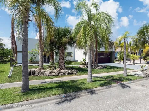 807 W Central Boulevard Cape Canaveral FL 32920