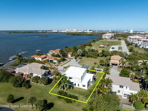 807 W Central Boulevard Cape Canaveral FL 32920