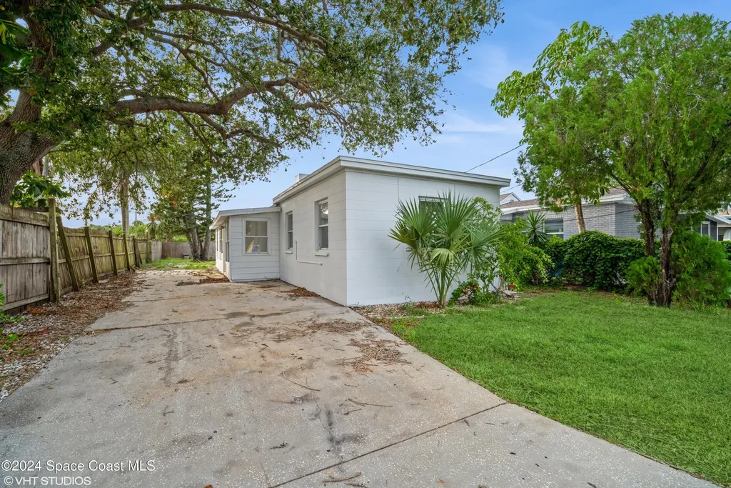 2154 Henry Street NE Palm Bay FL 32905