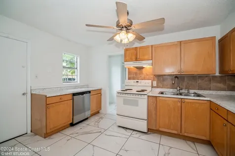 2154 Henry Street NE Palm Bay FL 32905