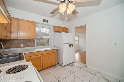 2154 Henry Street NE Palm Bay FL 32905