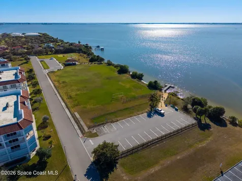 8903 Laguna Lane Cape Canaveral FL 32920
