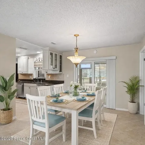 214 Via De La Reina Merritt Island FL 32953
