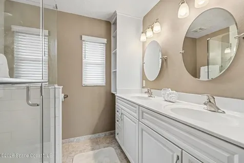 214 Via De La Reina Merritt Island FL 32953