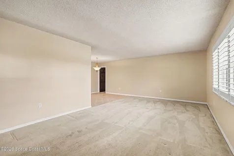 214 Via De La Reina Merritt Island FL 32953