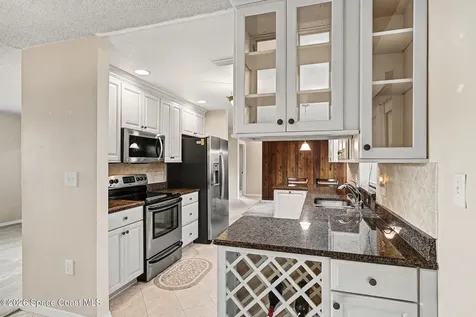 214 Via De La Reina Merritt Island FL 32953