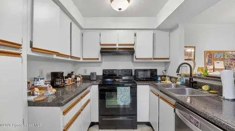 2593 S Park Avenue Titusville FL 32780