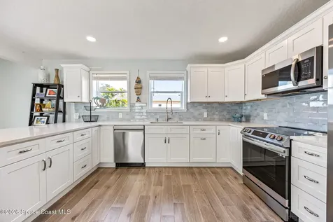 25 Vip Island Grant FL 32949
