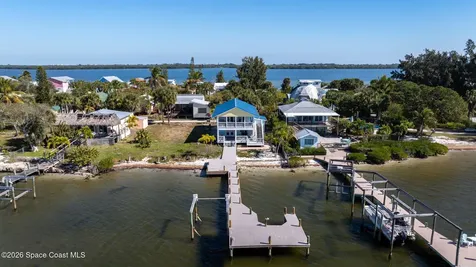 25 Vip Island Grant FL 32949