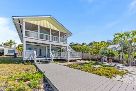 25 Vip Island Grant FL 32949