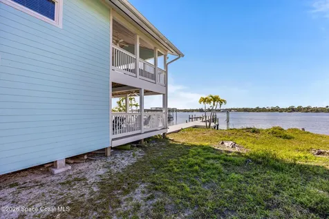 25 Vip Island Grant FL 32949