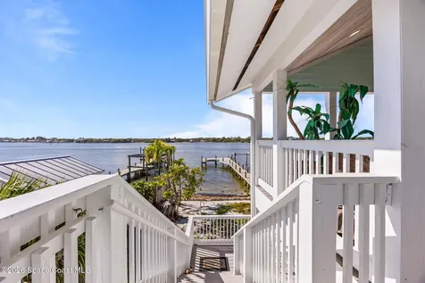 25 Vip Island Grant FL 32949