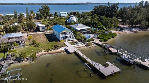 25 Vip Island Grant FL 32949