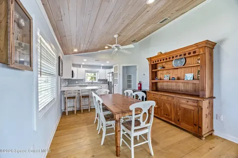 25 Vip Island Grant FL 32949