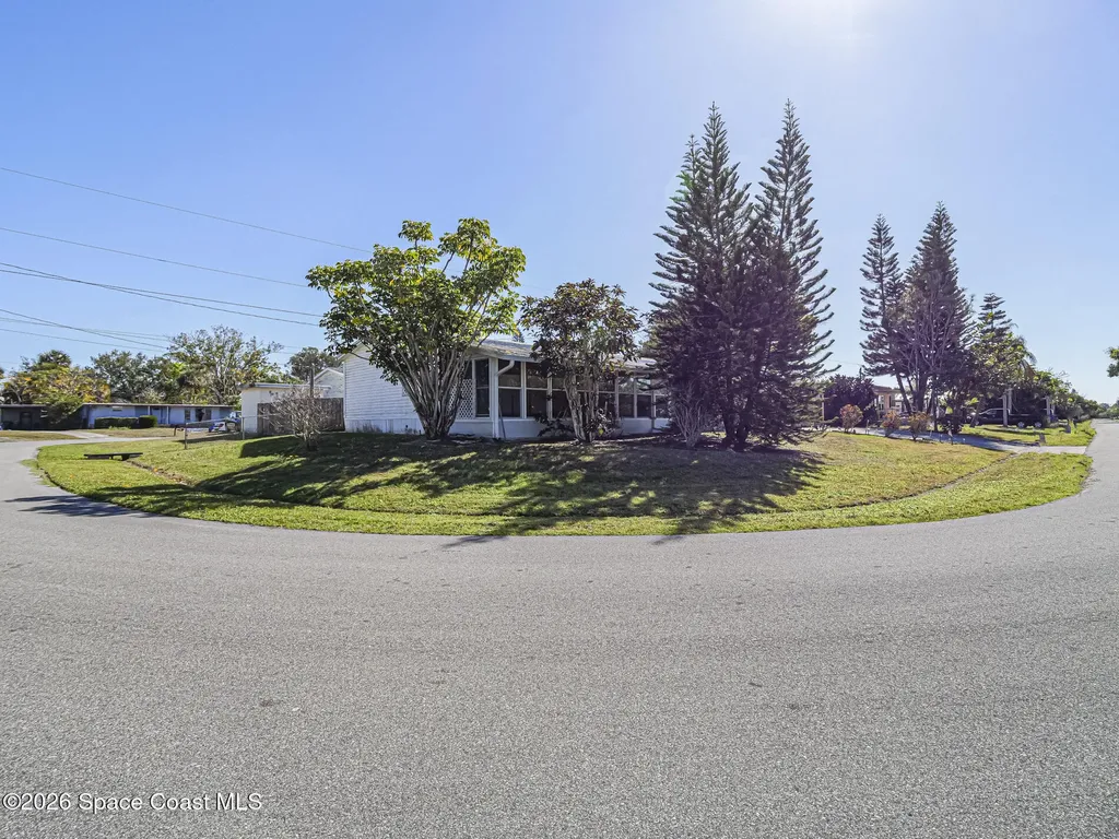 37 Sapphire Street Melbourne FL 32904
