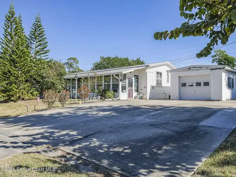 37 Sapphire Street Melbourne FL 32904