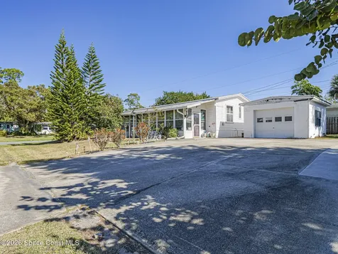 37 Sapphire Street Melbourne FL 32904