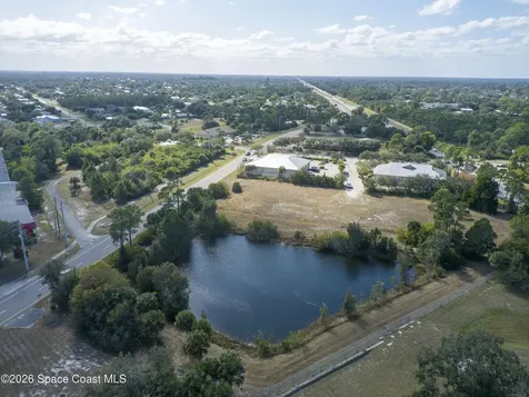 200 & 203 Sebastian Boulevard Sebastian FL 32958