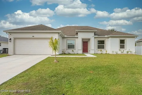 1717 Dalroy Street NW Palm Bay FL 32907