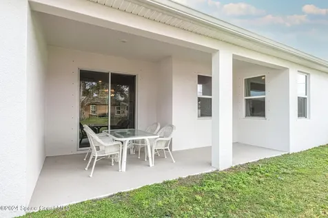 1717 Dalroy Street NW Palm Bay FL 32907