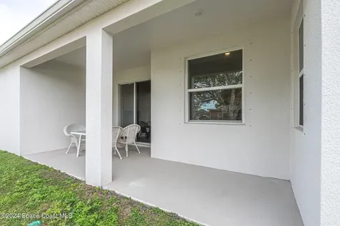 1717 Dalroy Street NW Palm Bay FL 32907