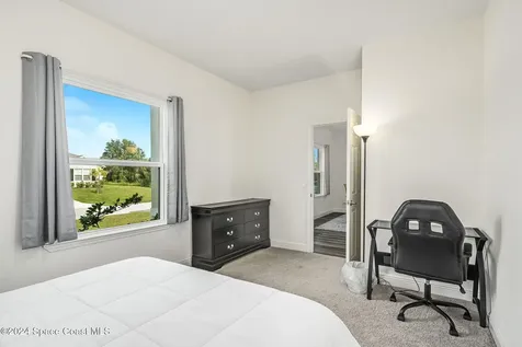410 Old Road SW Palm Bay FL 32908