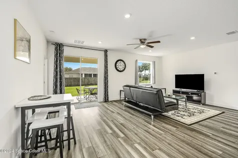 410 Old Road SW Palm Bay FL 32908