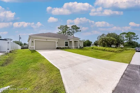 410 Old Road SW Palm Bay FL 32908