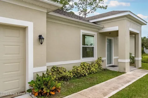 410 Old Road SW Palm Bay FL 32908