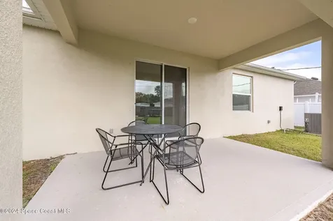 410 Old Road SW Palm Bay FL 32908