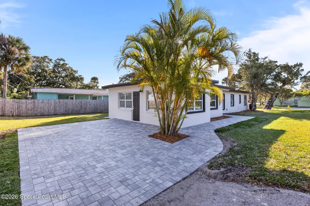 199 Oak Avenue Cocoa Beach FL 32931