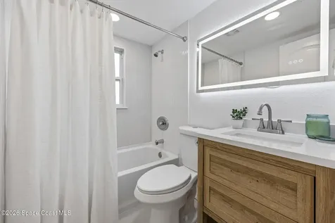 199 Oak Avenue Cocoa Beach FL 32931