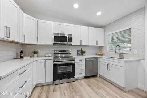 199 Oak Avenue Cocoa Beach FL 32931