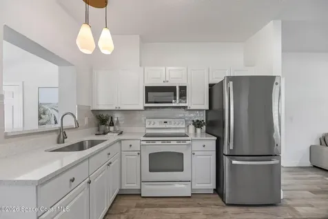 199 Oak Avenue Cocoa Beach FL 32931