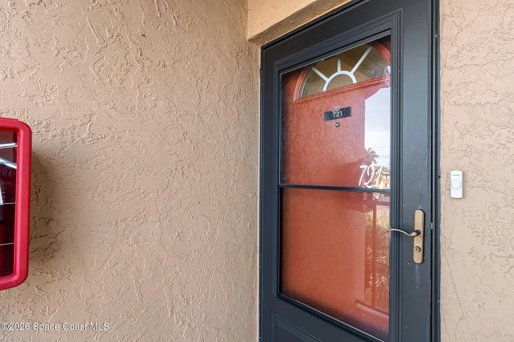 2369 Golf Lake Circle Melbourne FL 32935