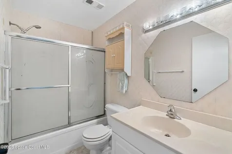 2369 Golf Lake Circle Melbourne FL 32935