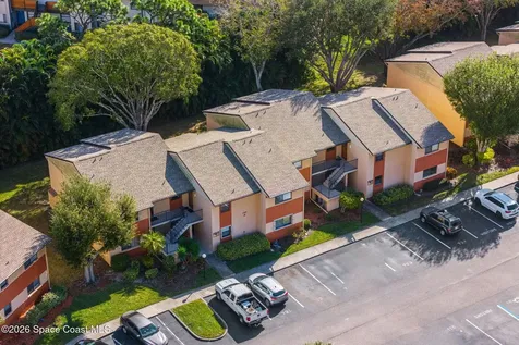 2369 Golf Lake Circle Melbourne FL 32935