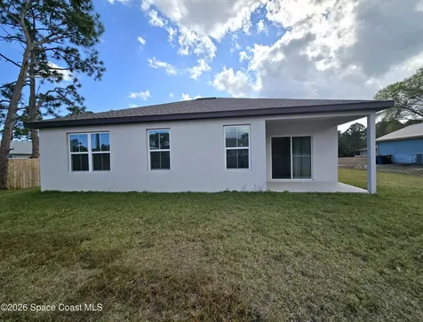 2384 Queens Street SE Palm Bay FL 32909
