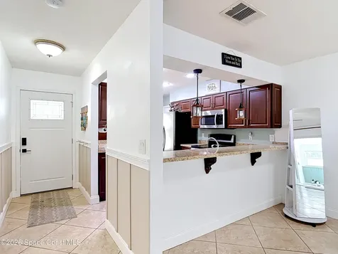 1046 W Samms Avenue Port Orange FL 32129