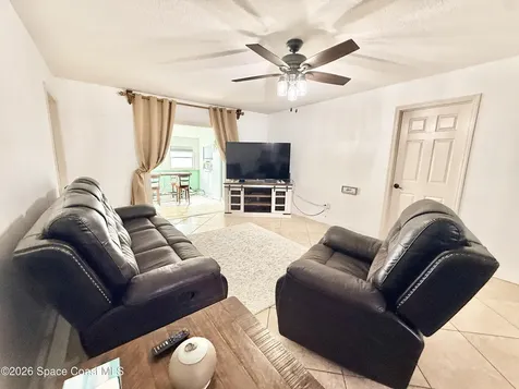 1046 W Samms Avenue Port Orange FL 32129
