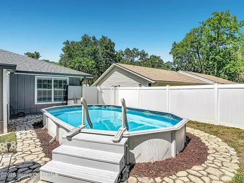 1046 W Samms Avenue Port Orange FL 32129