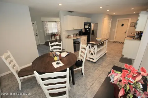 8205 93rd Avenue Vero Beach FL 32967