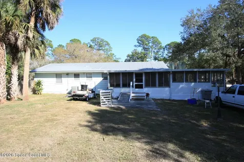 8205 93rd Avenue Vero Beach FL 32967